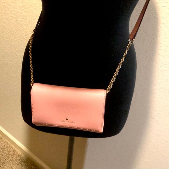 Pink Kate spade crossover - Picture 1 of 5